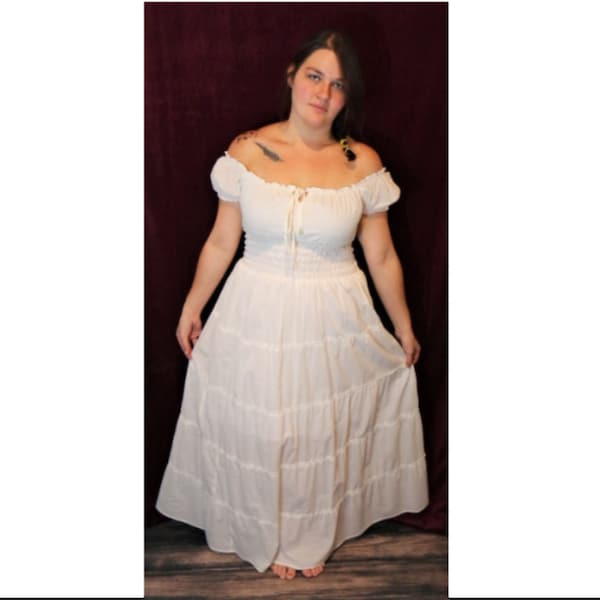 Robe paysanne Calypso - 100 % batiste de coton - En 7 couleurs