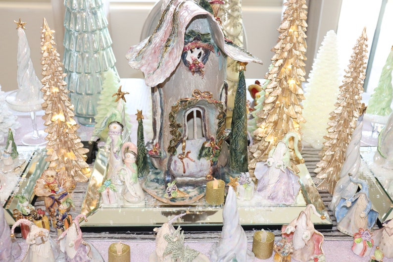 A handmade miniature porcelain old world Santa, Santa gift, Christmas Santa, Tiny Santa, Small Santa, Clay Santa Gift, Fine Art Santa Bild 8