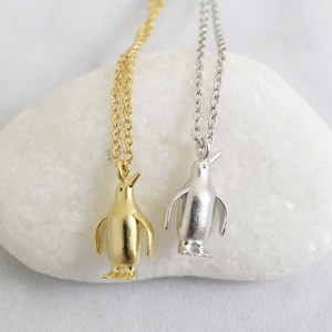 Tiny Penguin Charm Necklace,Dainty Necklace, Penguin Necklace,Birthday Gift,Graduation Gift,Bridesmaid Gift