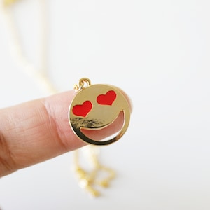 Heart Eye Emoji Charm Necklace, Happy Face Charm Necklace, Smiley Face Necklace, Smile Face Necklace,Bridesmaid Gift,Birthday Gift