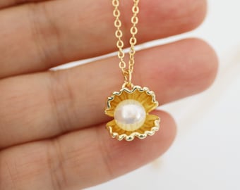 Collier perle en coquillage : breloque plaqué or, bijoux délicats