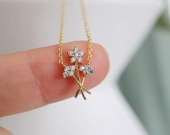 Dainty Flower Bouquet Necklace, Gold Flower Necklace, Bridesmaid Gift, Graduation Gift,Birthday Gift, Mothers Day Gift