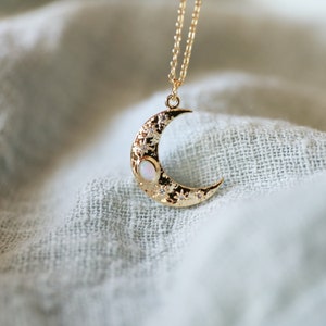 Dainty Moon Necklace Gold Moon With Opal Stone Pendant Necklace Moon Necklace Birthday Gift Celestial Necklace Etsy Australia