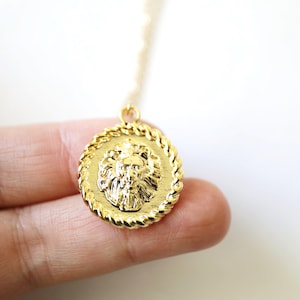 Gold Lion Medallion Pendant Necklace, Lion Necklace, Medallion Necklace, Birthday Gift, Layering Necklace