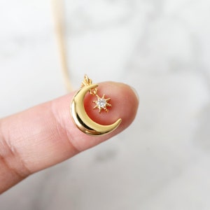Gold Moon and Star Necklace, Moon Necklace,Star Necklace,Birthday Gift, Birthday Gift