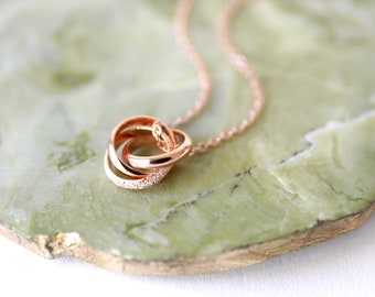 Rose Gold Three Ring Necklace, Triple Ring Necklace, Rose Gold Three Linked Ring Necklace,Circle Necklace,Bridesmaid Gift,Mothers Day Gift