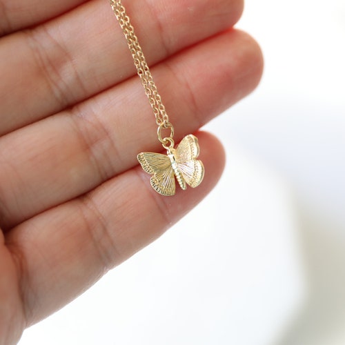 Dainty Gold Butterfly Pendant Necklace 