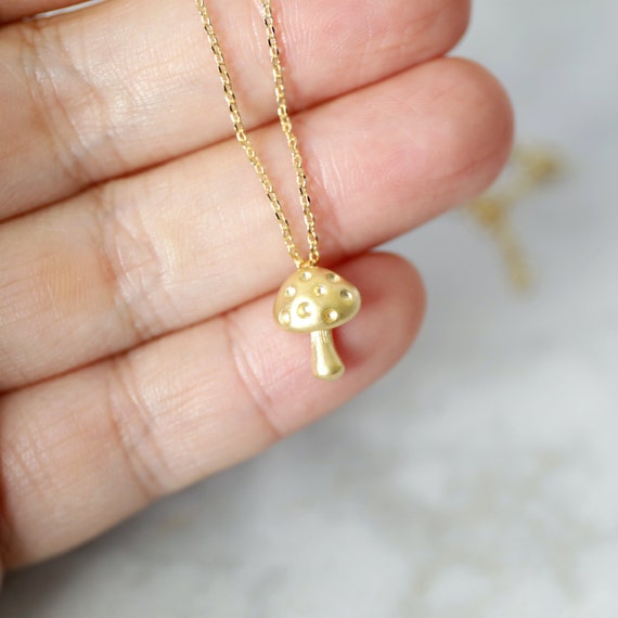 Mushroom Cluster Shell Necklace | Earthbound Trading Co.