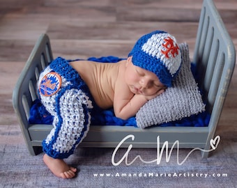 Baseball outfit Baby Baseball  Cap , pants,,, crochet baby shower gift, Newborn Baby PHOTO PROP- NY mets  baby  outfit- knit photo prop