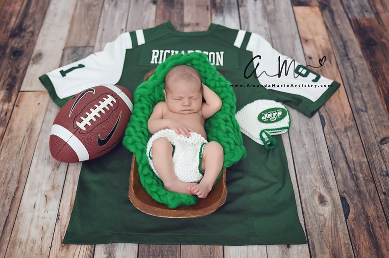 Football Team New York Jets Helmet, , baby football team hat, crochet baby shower gift, Baby Football outfit coming home outfitNewborn image 2