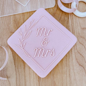 Embosseuse à biscuits Mr & Mrs Fondant, embosseuse à fondant pour mariée, embosseuse de mariage, décoration de biscuits de mariage, EVJF avec emporte-pièce 2,5 pouces