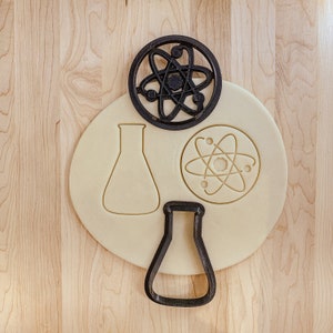 Flask Erlenmeyer and Atom Cookie Cutter Set
