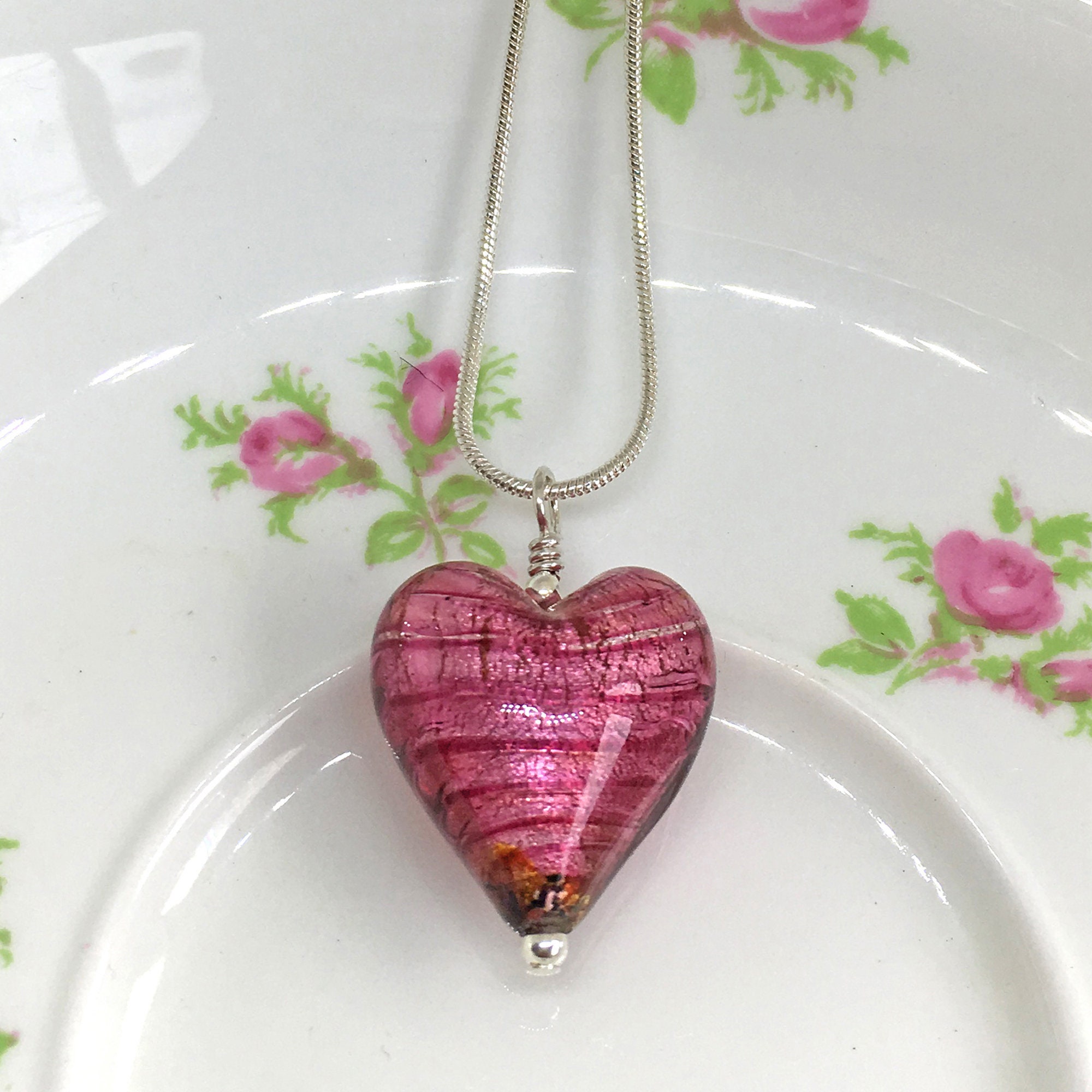 jewelry handmade in venetian Murano glass Italy perfect for mother day Drop Fuchsia gold set with necklace and ring