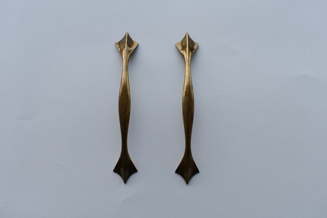 Set of 6 Rustic Brass Handle. Rustic Pull. Dark Brass