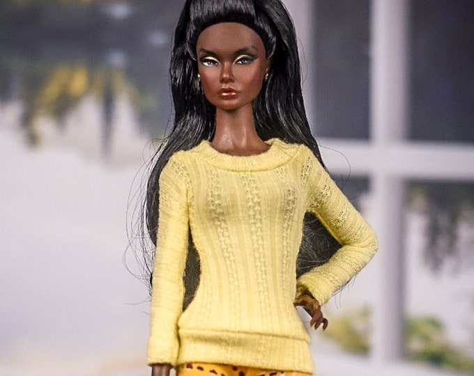 Light Tunic for 1/6 scale doll clothes to fit Poppy Parker or other similar 1/6 fashion doll clothes. Light yellow
