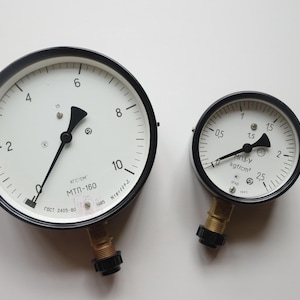 NOS Vintage Steampunk Pressure Gauges / Vintage Manometers / Cool Steampunk Interior Design Object / Set of 2
