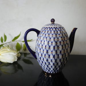Iconic Lomonosov Porcelain Large Coffee Pot / LFZ Gorgeous Decor &#39;Cobalt Net&#39;