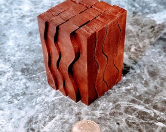 Bloque de rompecabezas de madera de nogal, rompecabezas de madera 3D, rompecabezas Montessori de madera, rompecabezas de escritorio, corte 4x4, 16 piezas, rompecabezas de cubo
