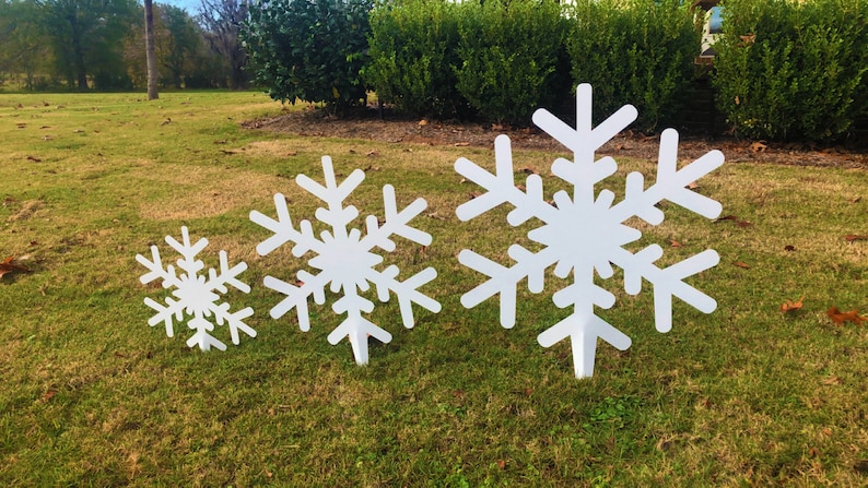 Christmas Snowflake Yard Art and Wall Hanger Bild 1