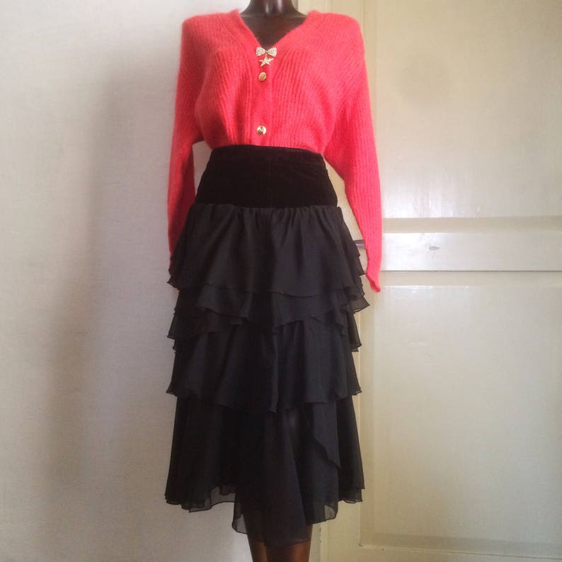 Black skirt with ruffles