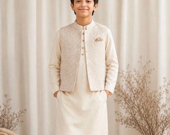Jungen Pakistanischer Kurta Pyjama mit Bestickter und Reihenfolge Weste