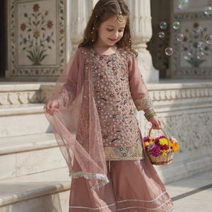 dusty pink asian dress 5 Pink Salwar Kameez Styles for Every Occasion