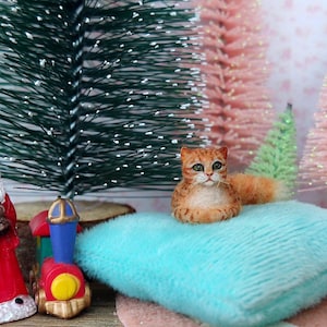 Dollhouse miniature cat, Miniature animals in 1:12th, OOAK Handmade Dollhouse Sculpture, miniature cat
