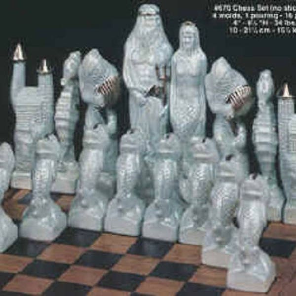 Mike's Molds - 32 Piece Underwater/Marine Chess Set - Bisque (Ready to Paint)
