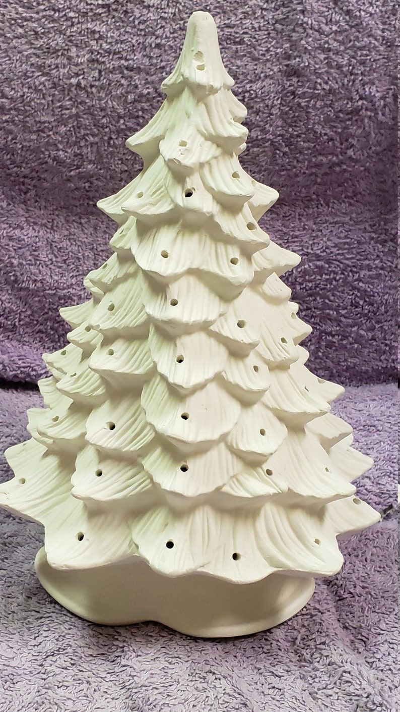 Doc Holliday 728 Small Ceramic Christmas Tree With Base Etsy