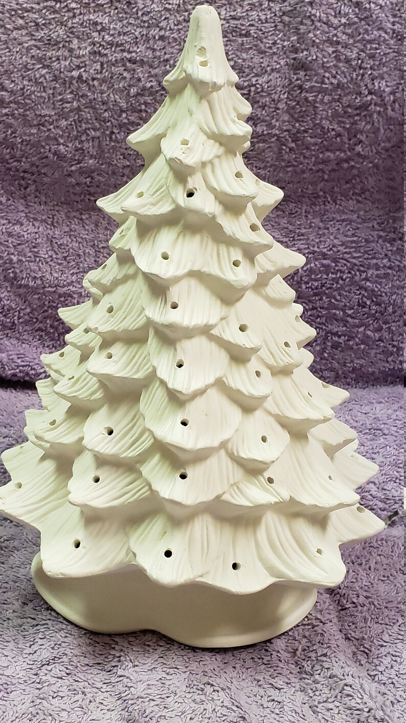 Doc Holliday 728 Small Ceramic Christmas Tree With Base Etsy