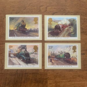 Lot de quatre, vintage, 1985, trains célèbres, Royal Mail, commémoratif, libération, timbres, cartes postales, Royal Scot, Golden Arrow, Flying Scotsman
