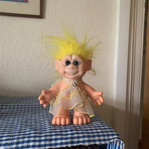 Vintage, 1992, Années 1990, HYI, Plus grande, Cheveux jaunes, Troll, Figure, En robe, Retro, Jouet, Prop, Cadeau, Magie, Cadeau, Vitrine, Maman