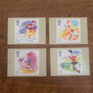 Lot de quatre, vintage, 1988, sport, Royal Mail, commémoratif, libération, timbres, cartes postales, conçu par Jake Sutton, objet de collection, souvenirs