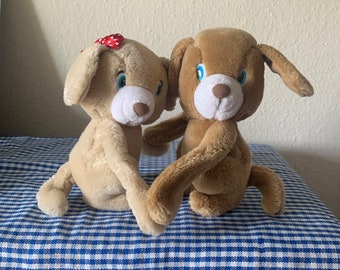 ヴィンテージ 小型 茶色 犬 ぬいぐるみ 首に黄色いリボン付き