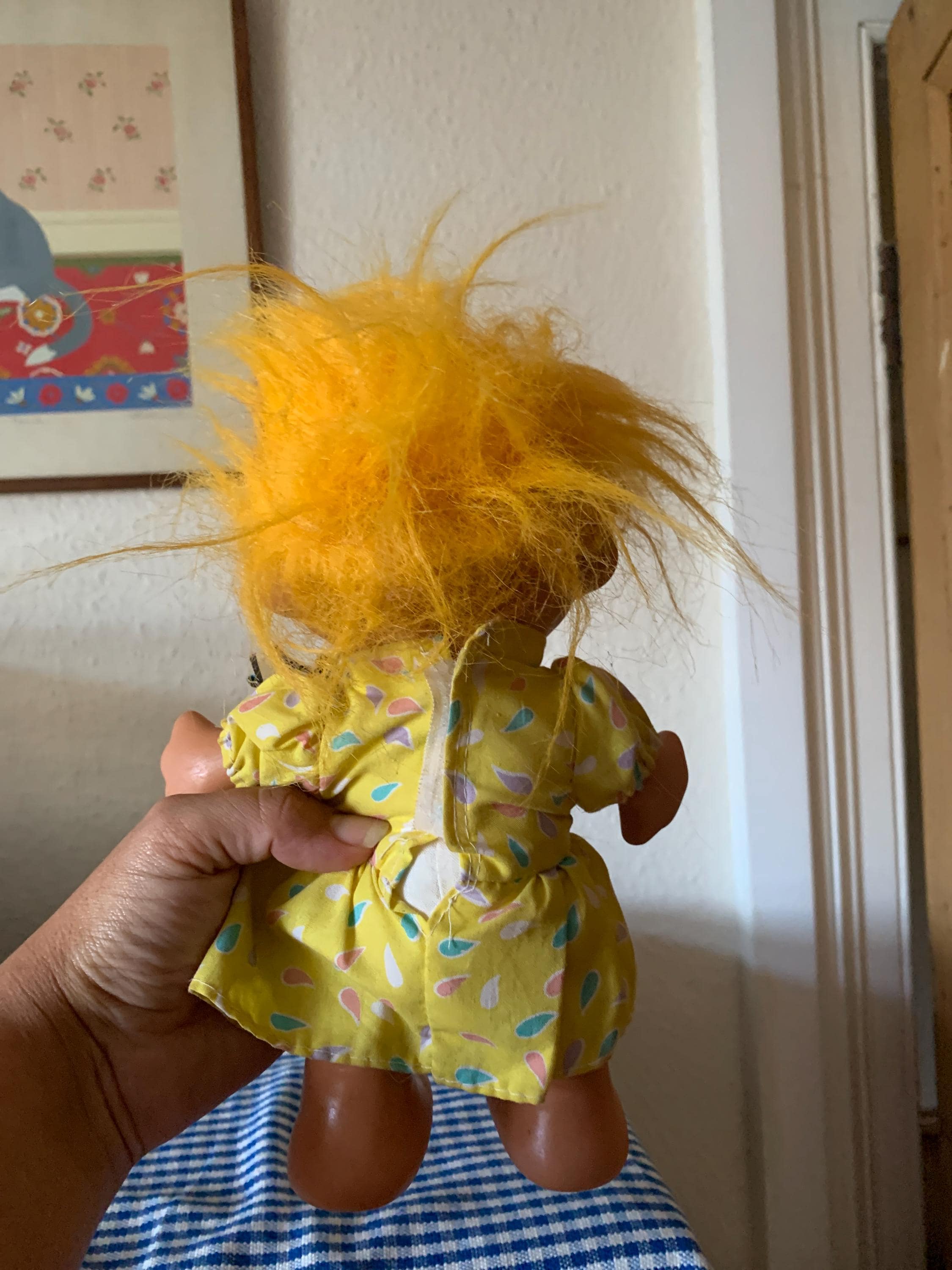 1980’s Vintage Yellow Hat Felt Rabbit Hair from Nordstroms. Perfect condition Victorian-era top hats made from rabbit pelt main image 4