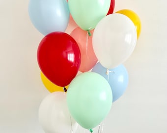 Bright Rainbow Balloon Bouquet – Party, Carnival, Birthday