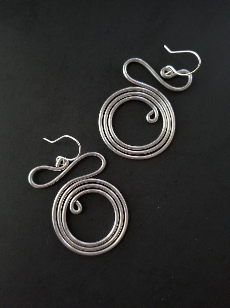Handmade Earrings Dangle drop Silver Tone Unusual Lightweight long statement Jewelry Women/'s Swirl Spiral