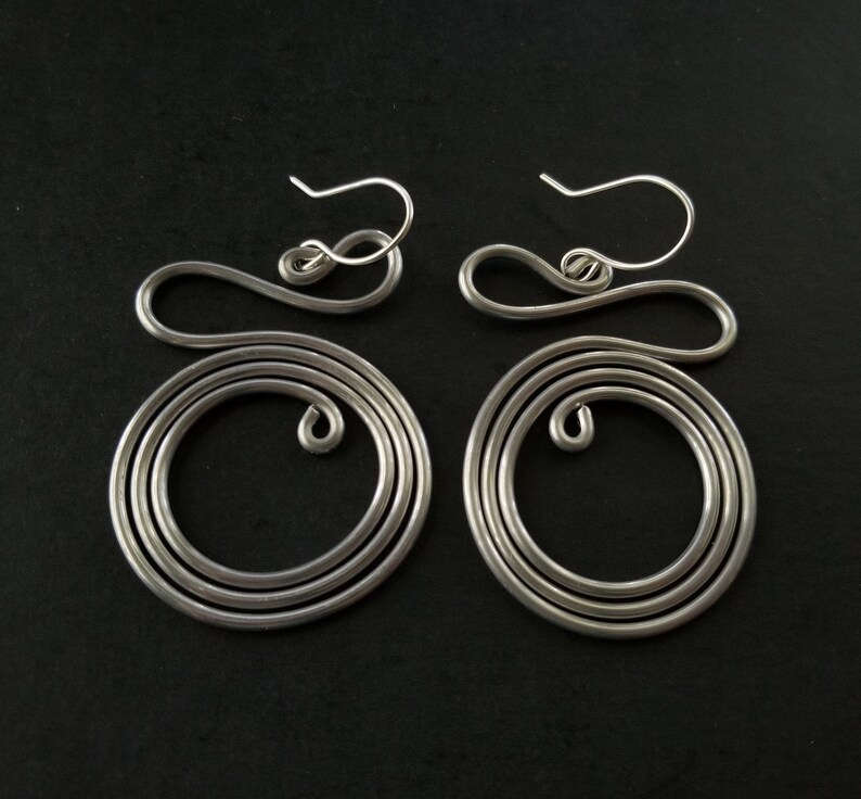 Handmade Earrings Dangle drop Silver Tone Unusual Lightweight long statement Jewelry Women/'s Swirl Spiral