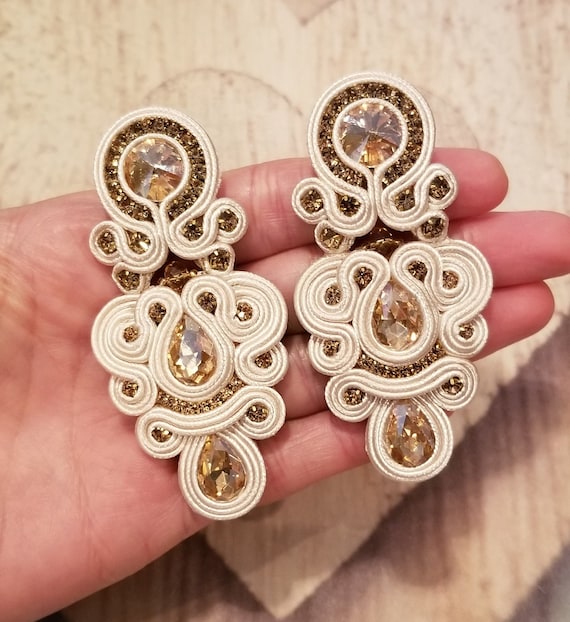 Soutache store earrings diy