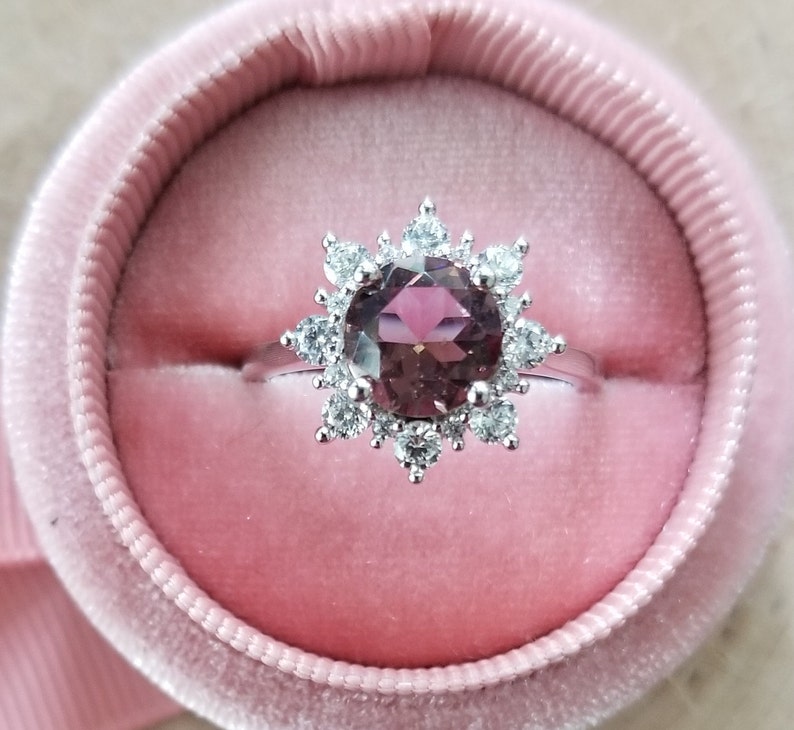 Diaspore ring Gorgeous High Quality Color change stone Ring 925 Sterling Silver Beautiful Face Cut