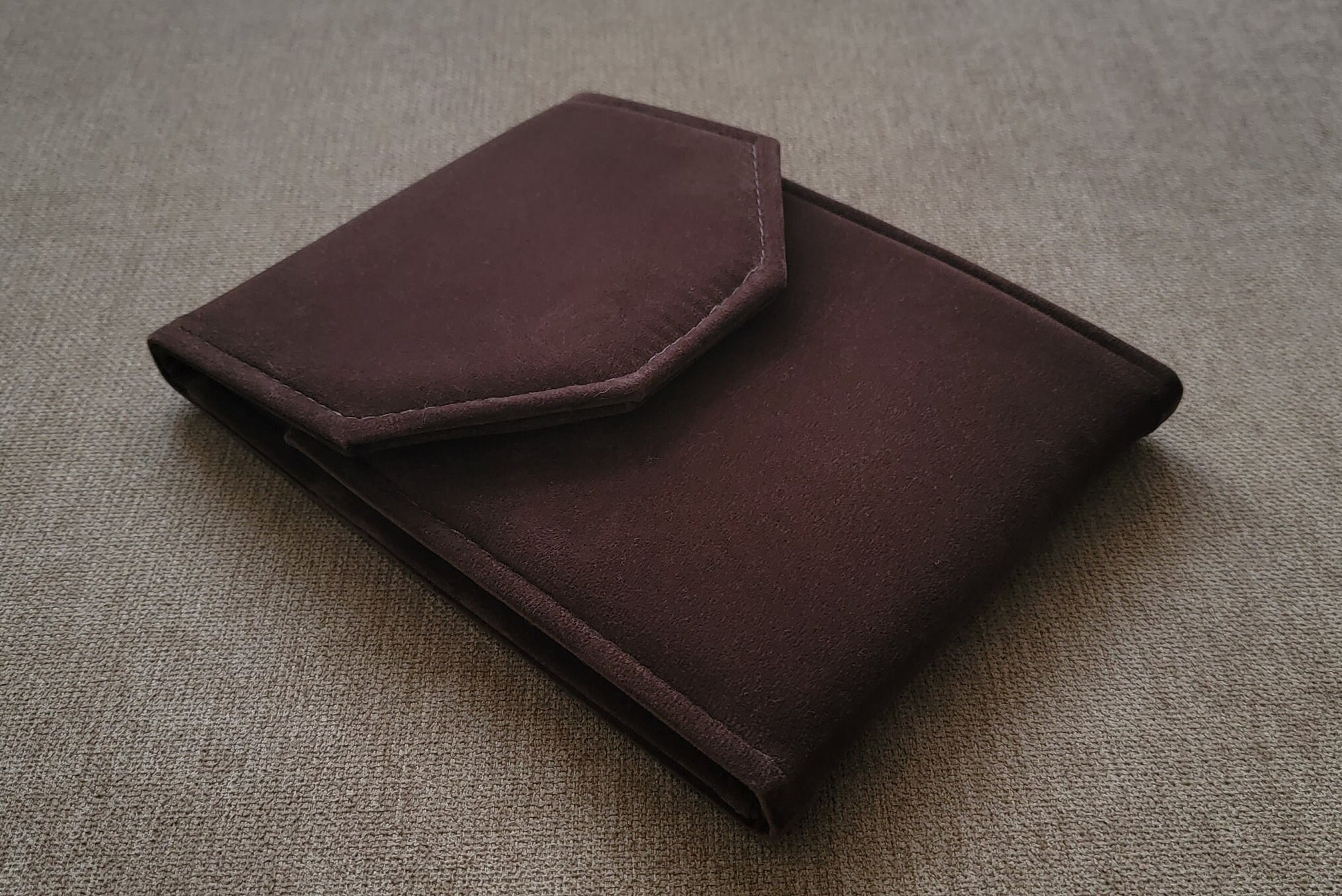 thumbnail image 2 of DESIREGEM Necklace Presentation Folder - Jewelry Organizer Display Case Gift Box (Black Velvet) 2 of 6
