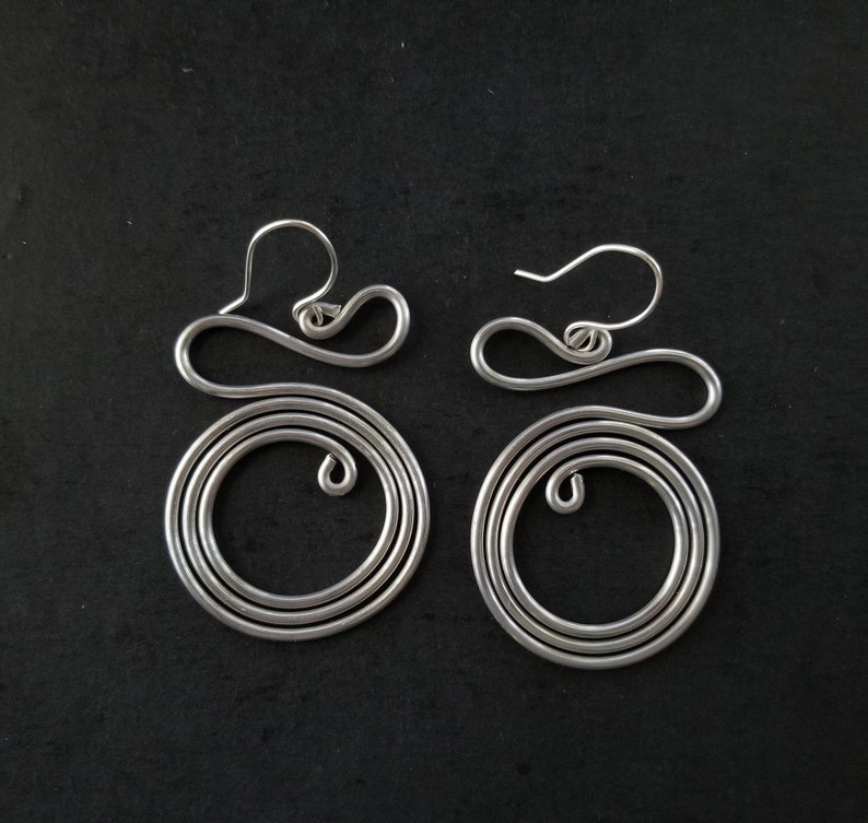 Handmade Earrings Dangle drop Silver Tone Unusual Lightweight long statement Jewelry Women/'s Swirl Spiral