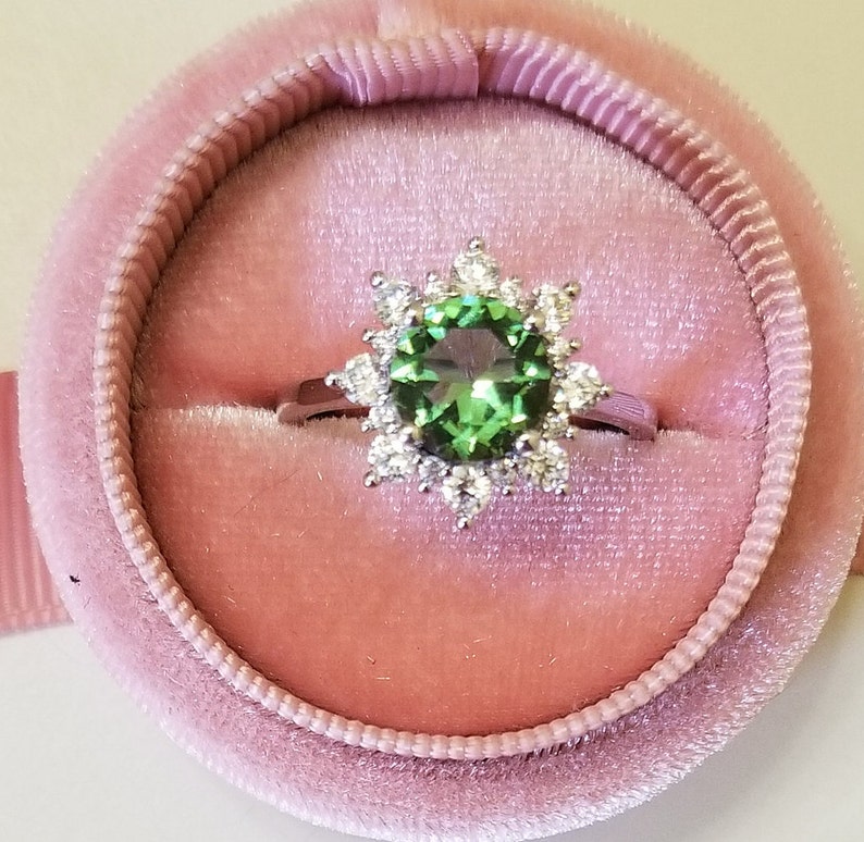 Diaspore ring Gorgeous High Quality Color change stone Ring 925 Sterling Silver Beautiful Face Cut
