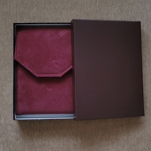 Necklace Presentation Folder Pearl Necklace Box Jewelry Organizer Case Storage Display Burgundy Suede Fabric