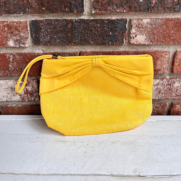 Vintage Retro Bright Yellow Wristlet Clutch Purse Wallet Bag 70s 80s Mod Trendy Spring Yellow Classic Hand Bag Wrist Clutch Party Bag