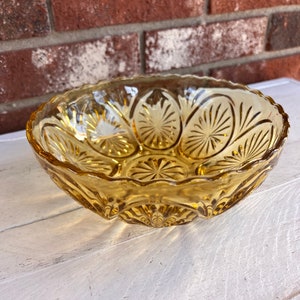 Vintage Amber Glass Starburst Pattern Depression Glass Serving Decorative Bowl, Honey Amber Colored Jeannette Glass MCM Bowl