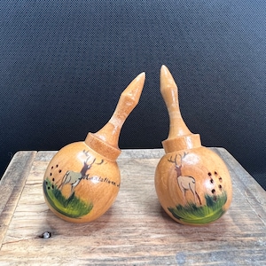 Vintage Hand Painted Standing Maracas Wooden Salt And Pepper Shakers Michigan, Hunting Deer Scene Michigan Country Souvenir, Cabin Country