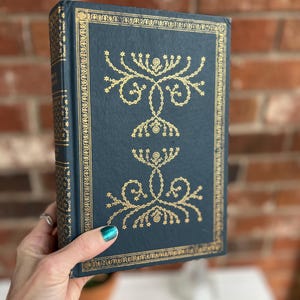 Vintage Grimm&#39;s Complete Fairy Tales International Collectors Library Vintage 1970&#39;s Hardcover Dark Blue Gold Embossed Fairy Tale Book