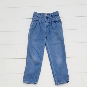 22 inch hotsell waist jeans womens