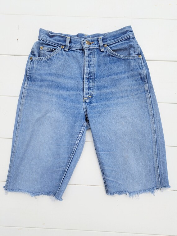 28  inch waist-----Lee Faded Vintage soft denim sh